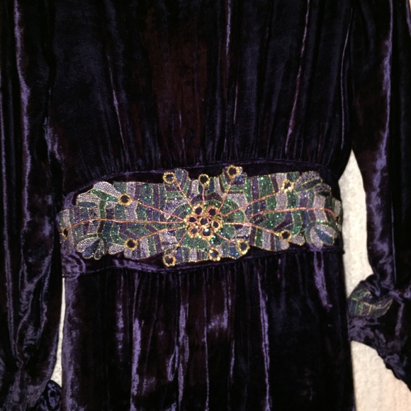 COPY - SOFT SURROUNDINGS velvet robe - Picture 7 of 11